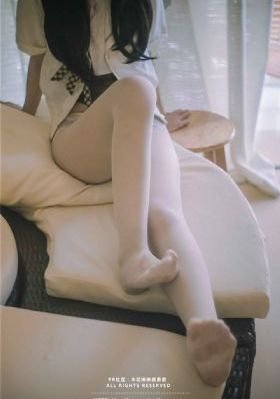 年轻漂亮少妇私密精油按摩保养久久_720迅雷电影在线