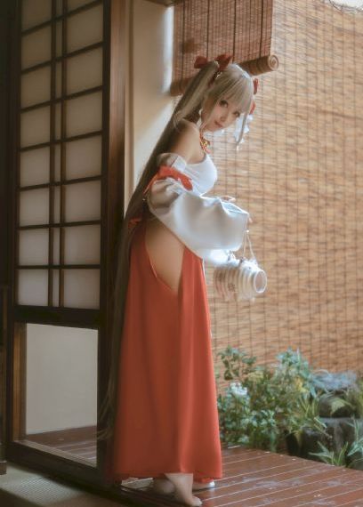 亚洲综合精品久久中文αⅴ_未删减完整版