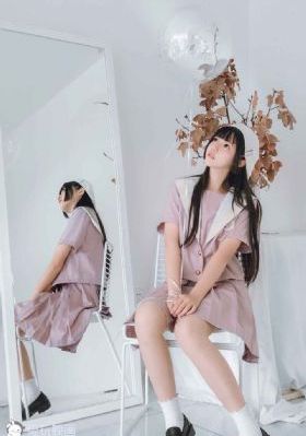 国产精品亚洲四区在线观看_免费国语