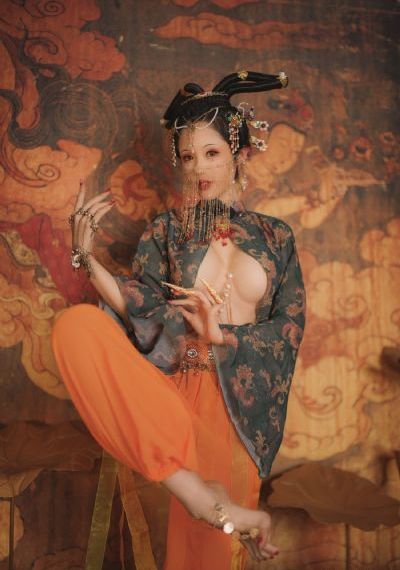 老师张开腿让同学们视频网站免费_超清完整视频观看