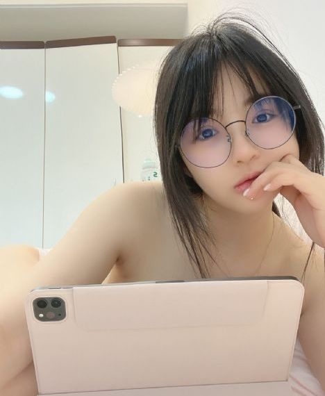 日本特黄特色特爽大片老鸭_影视大全在线观看