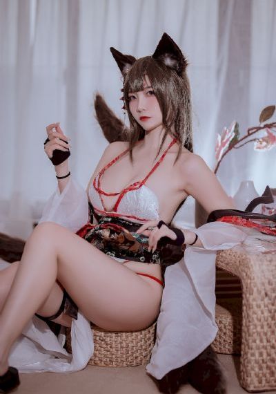 强奷漂亮饱满雪白少妇av_4K电影完整版在线观看