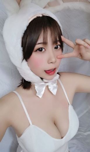 巨爆乳寡妇中文bd在线观看_BD国语免费观看超清